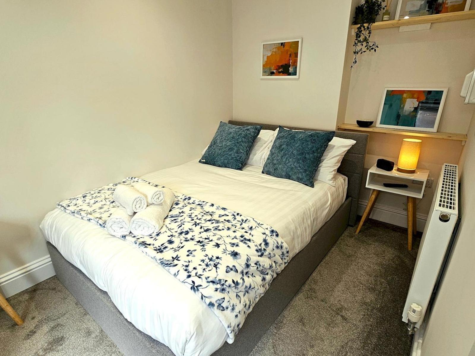 Pass The Keys Flat 3 - Stylish Modern Apt With Patio Telford Exterior photo